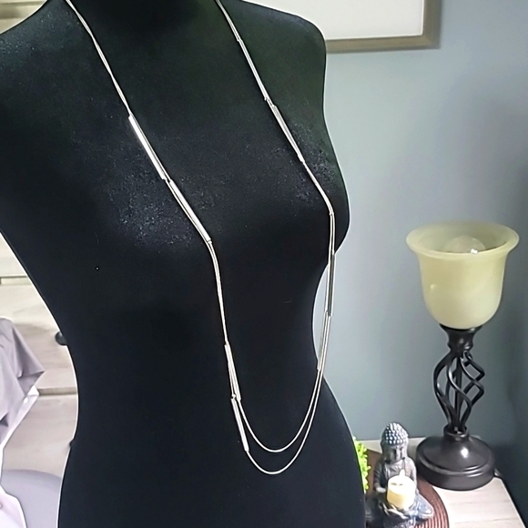 LAYERED NECKLACE - Picture 2 of 5